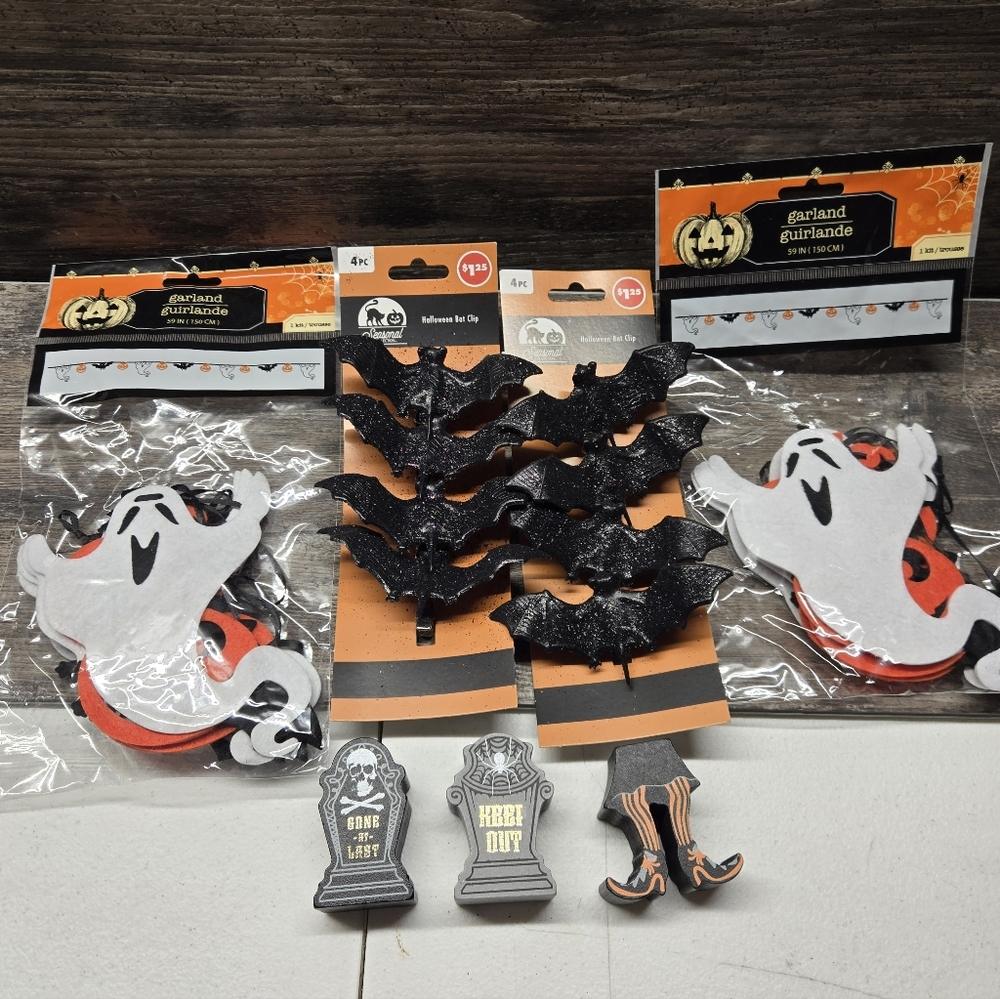 Craft Halloween Die Cuts, Bats, Ghosts, Grave Stones Lot Bundle